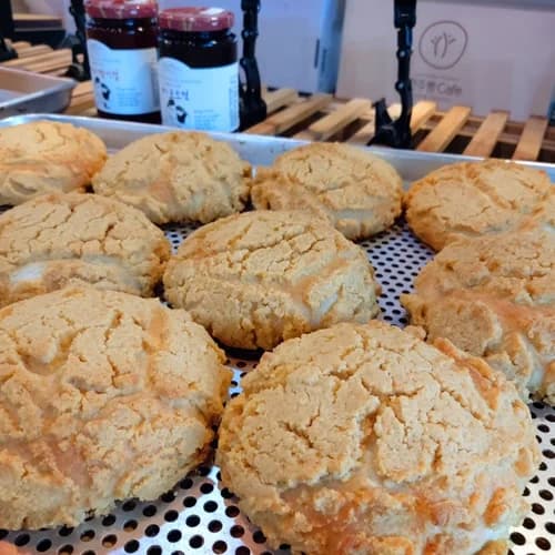 별점5점 크림치즈빵, 쌀단팥빵, 소보루, 슈크림, 땅콩버터크림빵, 카스테라, 밤식빵, 무설탕 팥빵 4